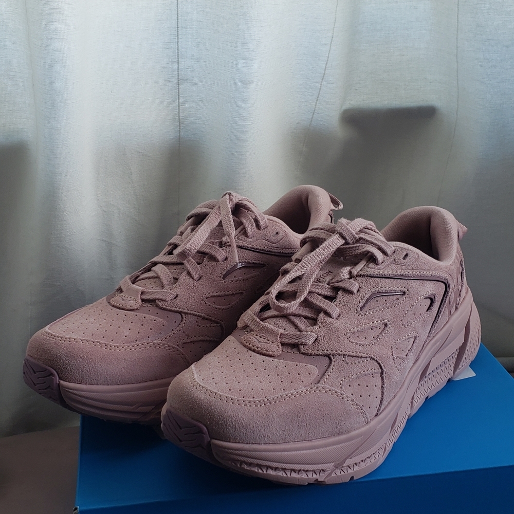 NWT Hoka Clifton L Suede Pale Mauve Size M6.5/W7.5
